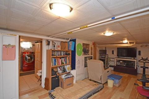 5 Varnum St, Worcester, MA 01603 photo 17
