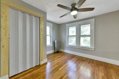 8 Redlands St, Springfield, MA 01104 photo 27