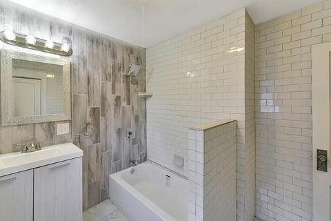 8 Redlands St, Springfield, MA 01104 photo 25