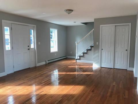 74 York St, Fall River, MA 02721 photo 9