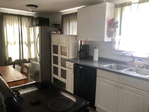 2 Mutter St, Easthampton, MA 01027 photo 7