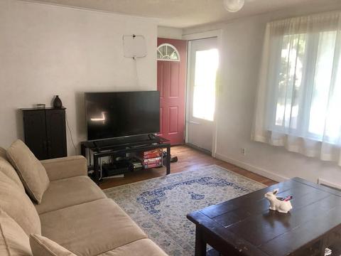 2 Mutter St, Easthampton, MA 01027 photo 3