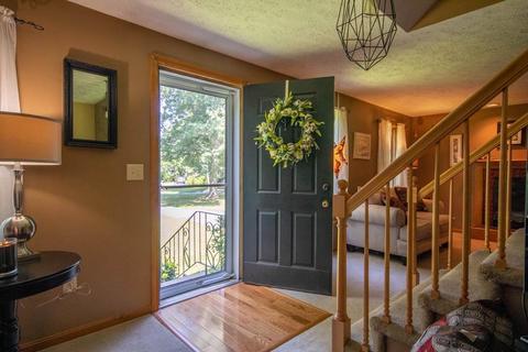 11 Anna Cir, Derry, NH 03038 photo 4