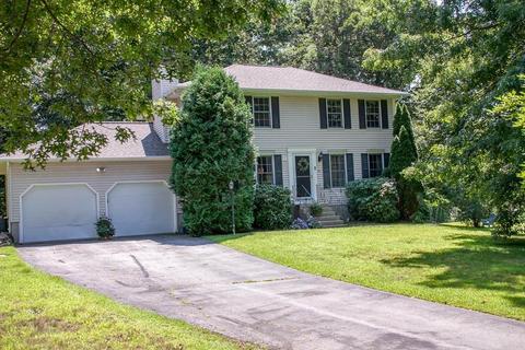 11 Anna Cir, Derry, NH 03038 photo 2