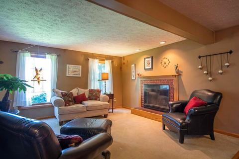 11 Anna Cir, Derry, NH 03038 photo 16