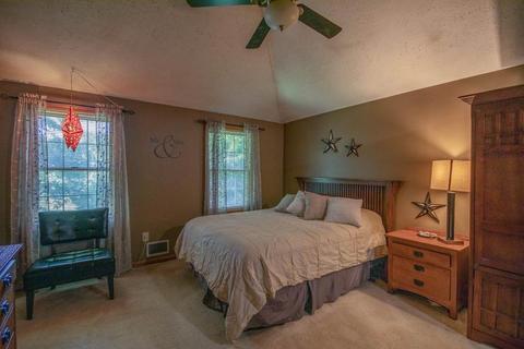 11 Anna Cir, Derry, NH 03038 photo 22