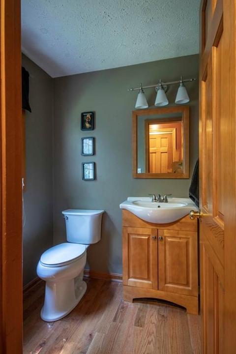 11 Anna Cir, Derry, NH 03038 photo 18