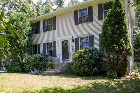 11 Anna Cir, Derry, NH 03038 photo 3