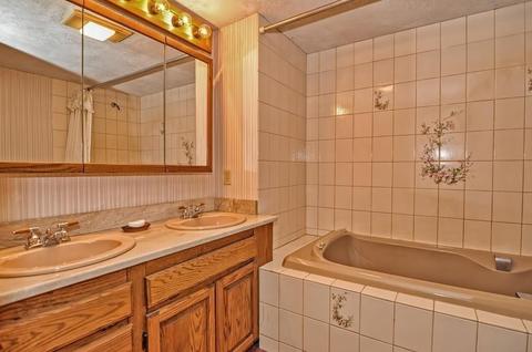 2 Bond Holw, Sutton, MA 01590 photo 21