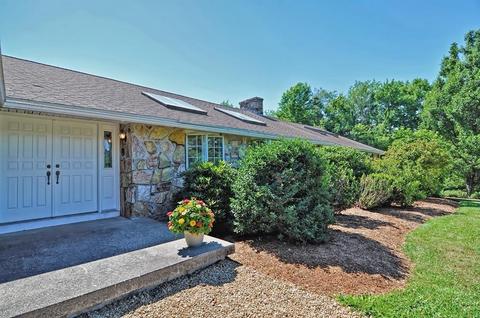2 Bond Holw, Sutton, MA 01590 photo 3