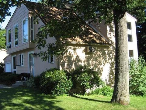 37 Sterling Dr, Easthampton, MA 01027 photo 4