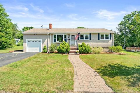12 Andersen Rd, Braintree, MA 02184 photo 1