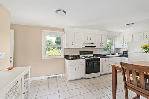 12 Andersen Rd, Braintree, MA 02184 photo 5