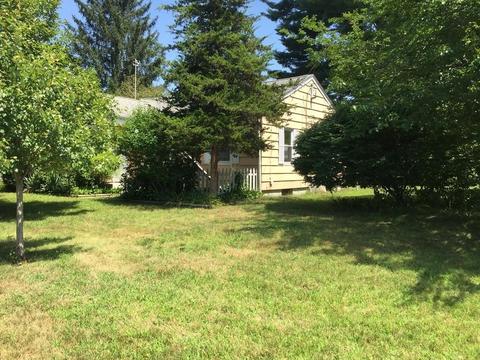33 Delano Dr, Springfield, MA 01129 photo 5