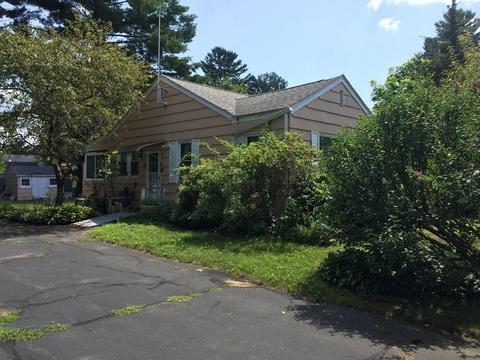 33 Delano Dr, Springfield, MA 01129 photo 4