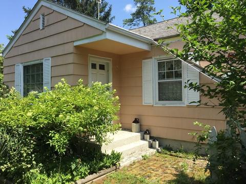 33 Delano Dr, Springfield, MA 01129 photo 1