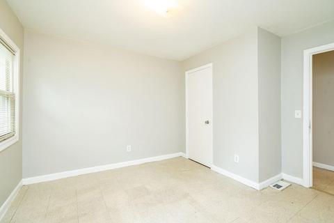 16 Collins St, Springfield, MA 01109 photo 15
