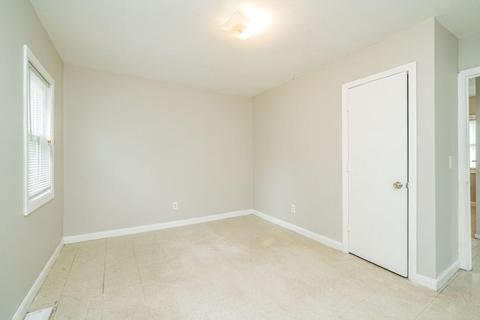 16 Collins St, Springfield, MA 01109 photo 11