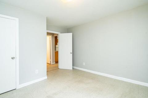 16 Collins St, Springfield, MA 01109 photo 16