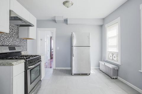 15 Linden St, Everett, MA 02149 photo 2
