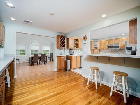 80 Laurel Ln, Raynham, MA 02767 photo 10
