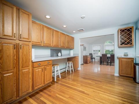 80 Laurel Ln, Raynham, MA 02767 photo 11