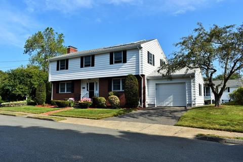 5 Quadrant Rd, Salem, MA 01970 photo 1