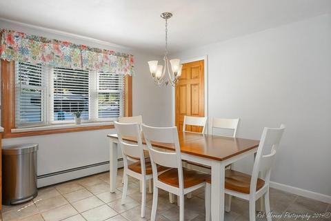 1 Taylor St, Georgetown, MA 01833 photo 8