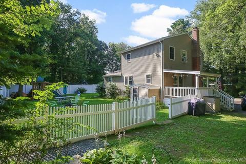 1 Taylor St, Georgetown, MA 01833 photo 22
