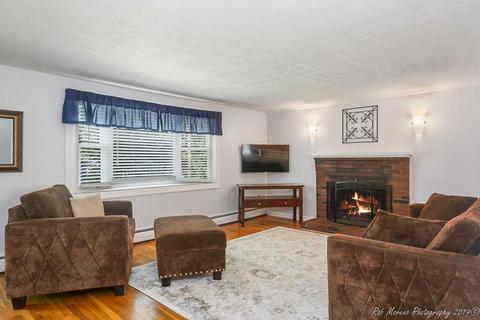 1 Taylor St, Georgetown, MA 01833 photo 9