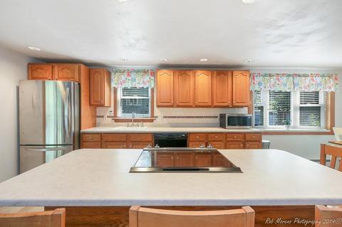 1 Taylor St, Georgetown, MA 01833 photo 6