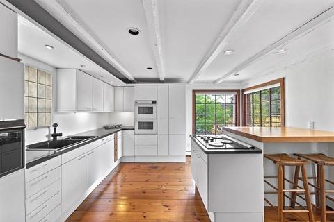 34 High St, Marblehead, MA 01945 photo 5