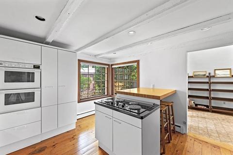 34 High St, Marblehead, MA 01945 photo 6