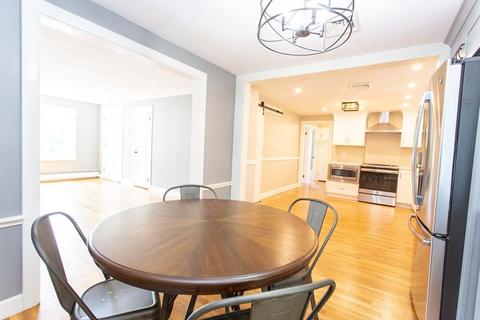 259 Forest St, Reading, MA 01867 photo 9