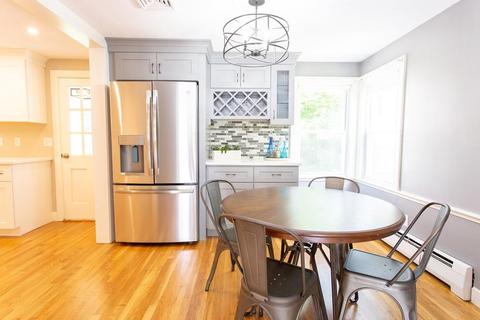 259 Forest St, Reading, MA 01867 photo 3