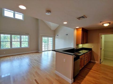 29 Maple St #J, Canton, MA 02021 photo 4