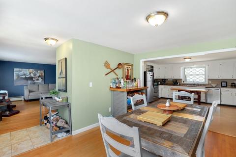 7 Crowningshield Rd, Worcester, MA 01604 photo 5