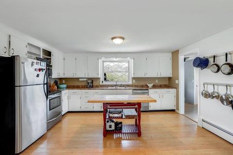 7 Crowningshield Rd, Worcester, MA 01604 photo 8