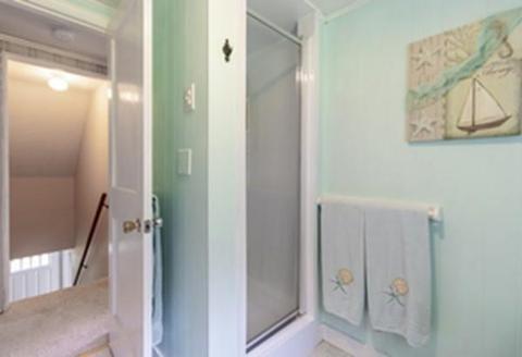 39 Edgewood Ave, Walpole, MA 02081 photo 13