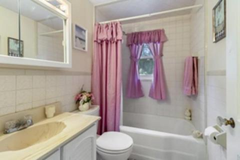 39 Edgewood Ave, Walpole, MA 02081 photo 9