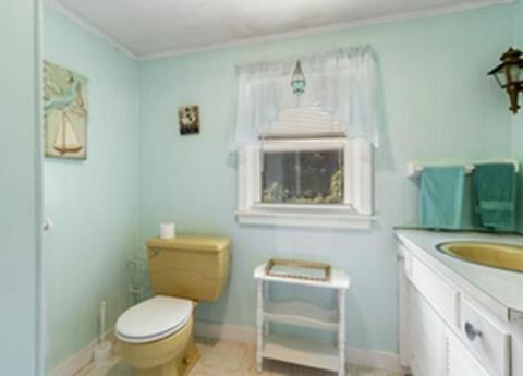 39 Edgewood Ave, Walpole, MA 02081 photo 12