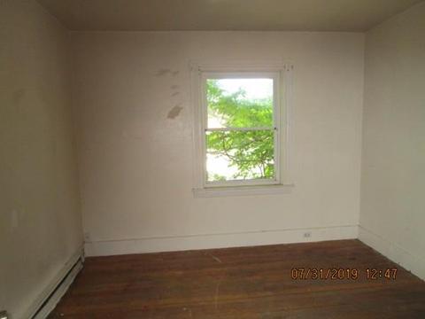 70 Fox St, Worcester, MA 01604 photo 9