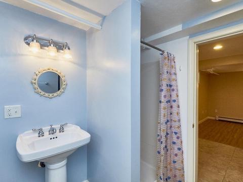 32 Bennington St, Needham, MA 02494 photo 10
