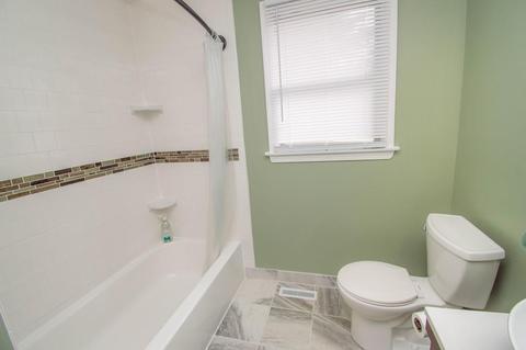 97 Barre St, Springfield, MA 01119 photo 12