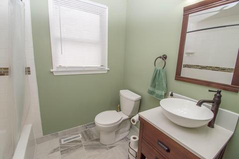 97 Barre St, Springfield, MA 01119 photo 10