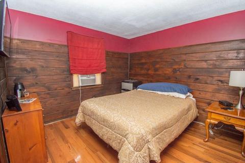 97 Barre St, Springfield, MA 01119 photo 8