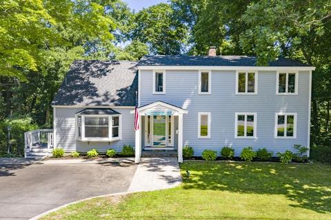 1 Harborview Dr, Hingham, MA 02043 photo 1