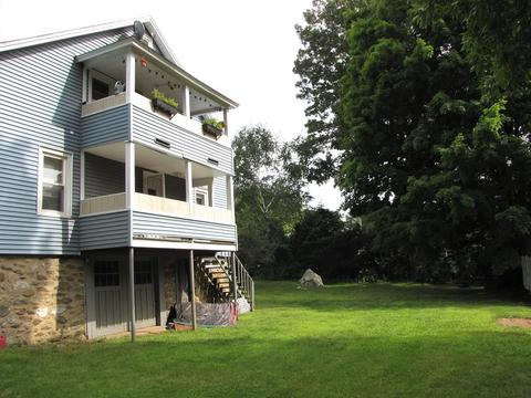 12 Ames St, Southbridge, MA 01550 photo 3