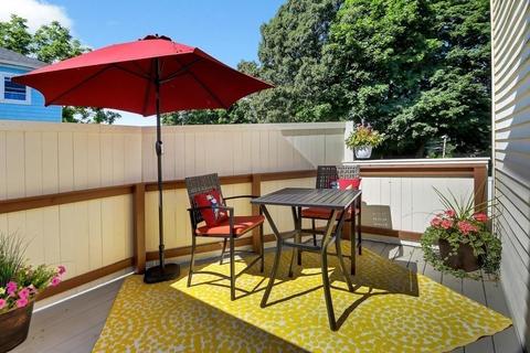 311 Hillside Ave, Needham, MA 02494 photo 14