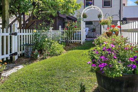 311 Hillside Ave, Needham, MA 02494 photo 16